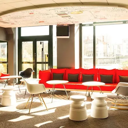 Ibis Centre Hotel 3*