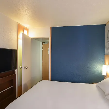 Ibis Centre