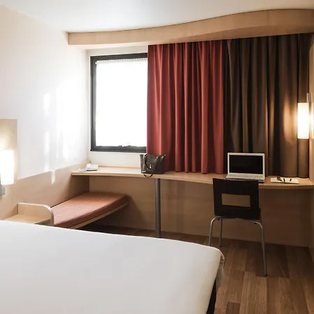 Ibis Centre Hotel Le Mans