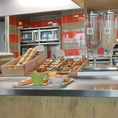 Hotel Ibis Centre 3*