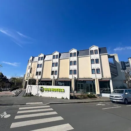 Centre Cathédrale Hotel 3*