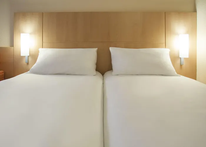 Centre Cathedrale Hotel 3*