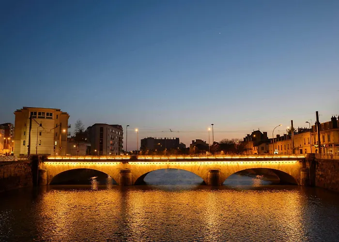 Centre Cathedrale Hotel Le Mans